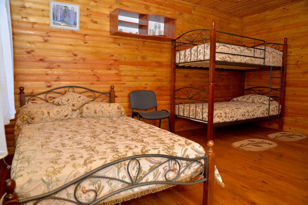 Slavutich Otel Nova Kakhovka Oda fotoğraf