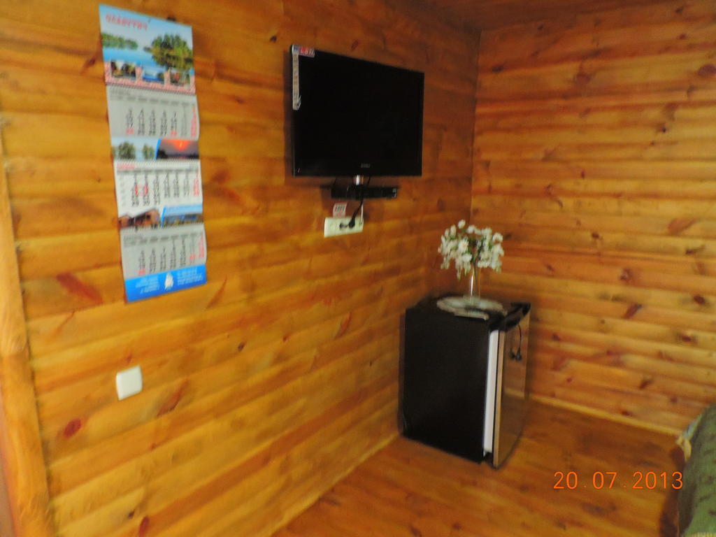Slavutich Otel Nova Kakhovka Oda fotoğraf